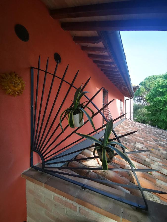 La Casa Dei Tigli Panzió Cannara Kültér fotó