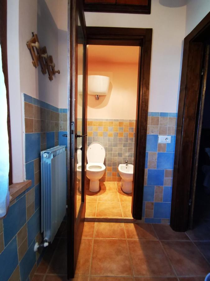 La Casa Dei Tigli Panzió Cannara Kültér fotó
