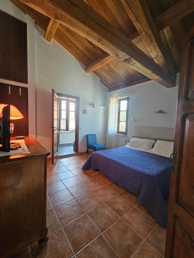 La Casa Dei Tigli Panzió Cannara Kültér fotó