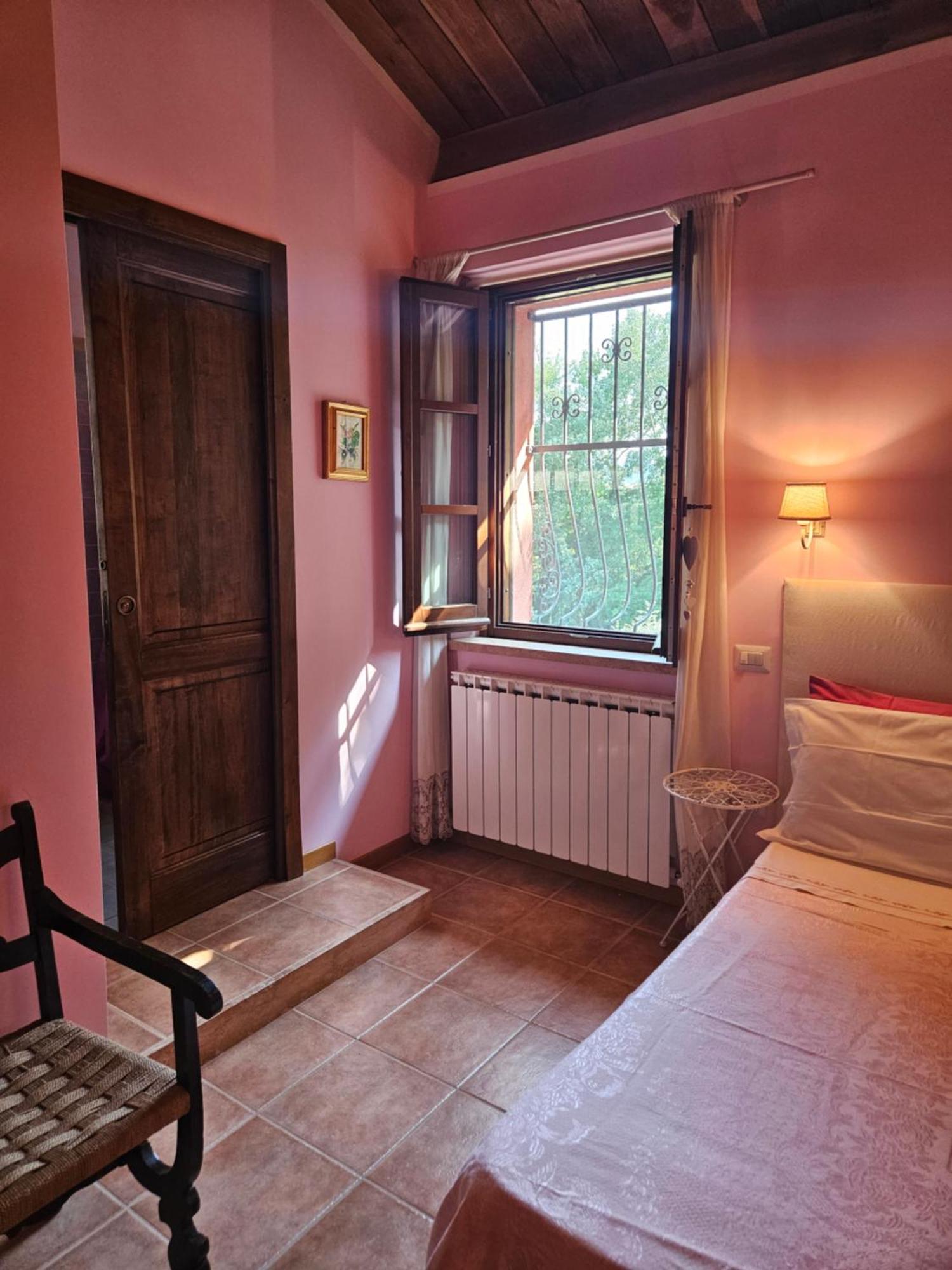 La Casa Dei Tigli Panzió Cannara Kültér fotó